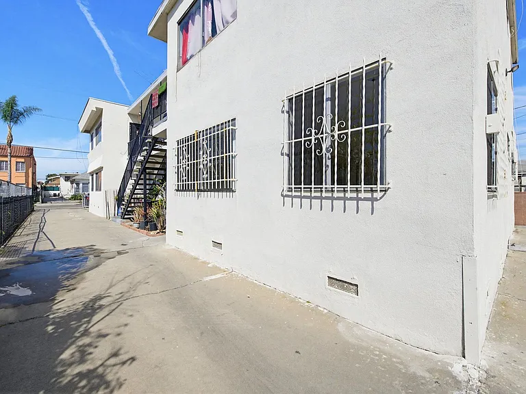 1224 S Normandie Ave #2 — Photo 10