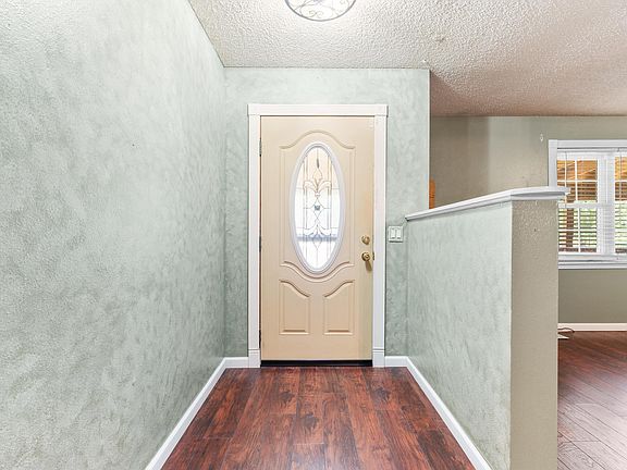 3rd image of 3831 Old Military Rd