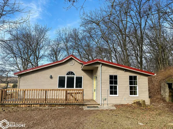 1153 Croton Rd, Farmington, IA 52626