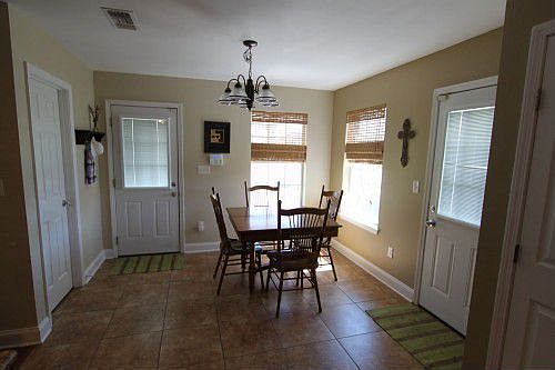 4th image of 180 Millstone Dr