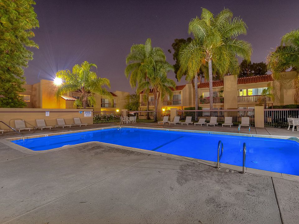 Grande Apartments - Pool