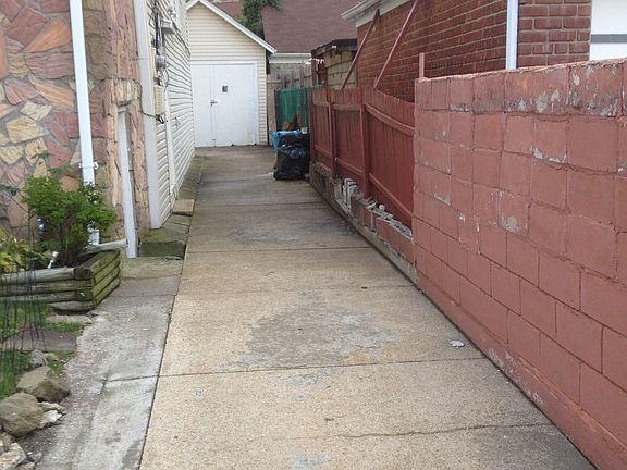 5th image of 329 Beach 29 St