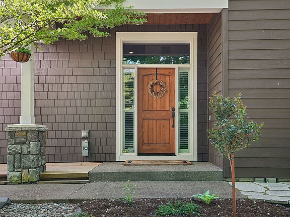 5th image of 1407 NW Mayfield Rd