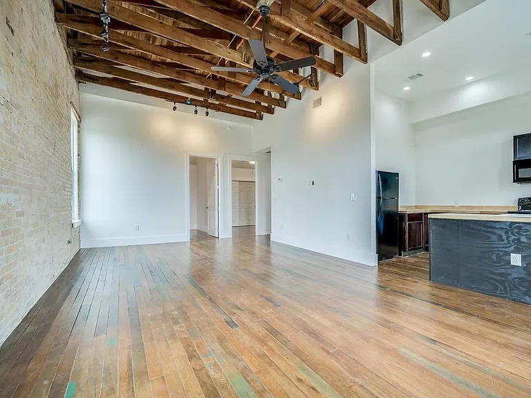 110 S Main St #206 — Photo 6