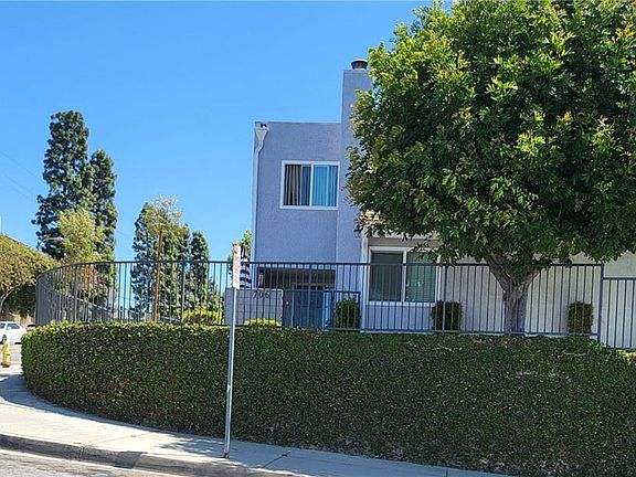 3rd image of 11806 Loma Dr APT 706