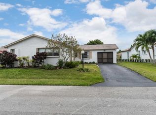 7337 Pine Park Dr N, Lake Worth, FL 33467