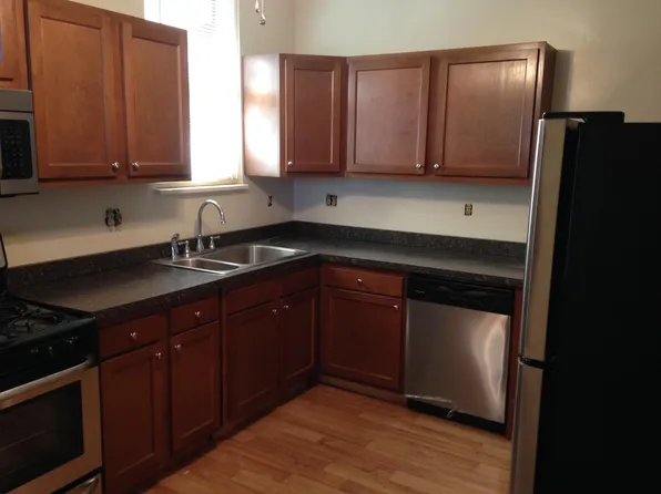 1324 1/2 5th Ave, Coraopolis, PA 15108