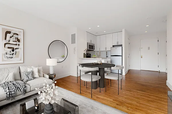 Rented by MNS | media 13