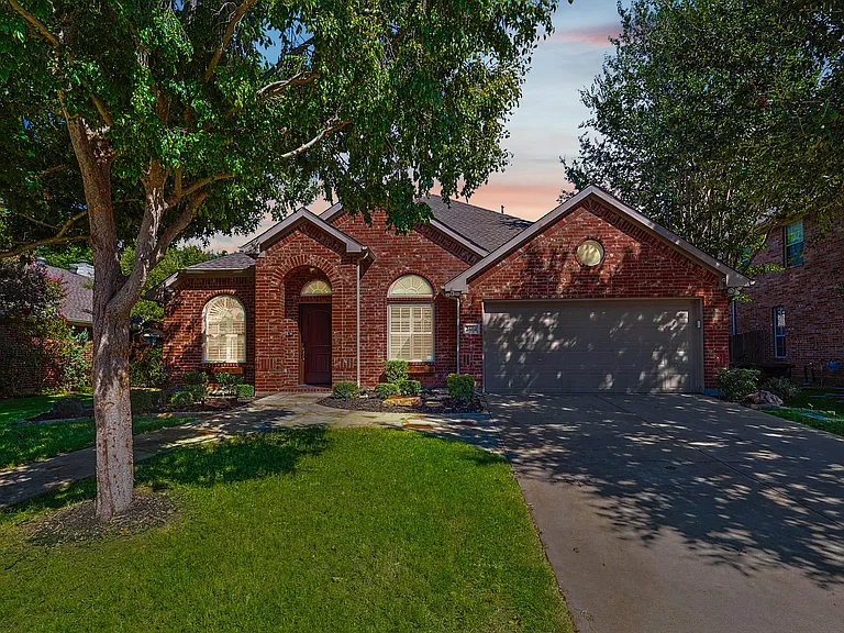 2604 Brandi Ln — Photo 40