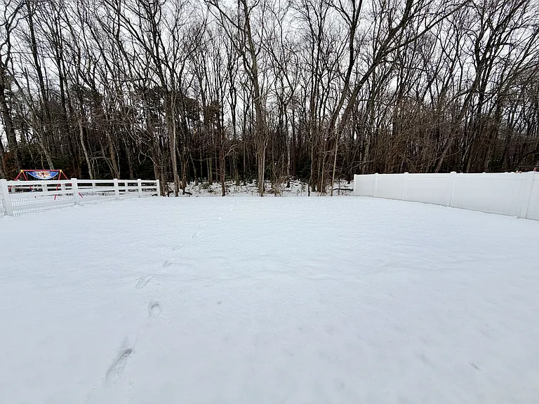 633 Currant Cir — Photo 37