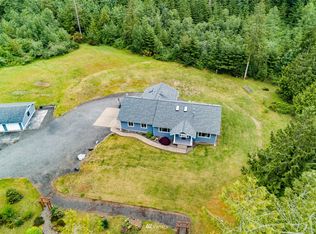1864 Beaver Valley Rd, Port Ludlow, WA 98365