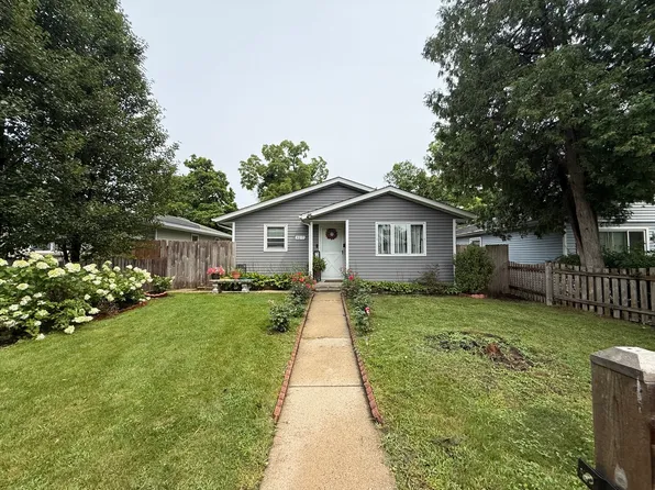 3217 Gabriel Ave, Zion, IL 60099
