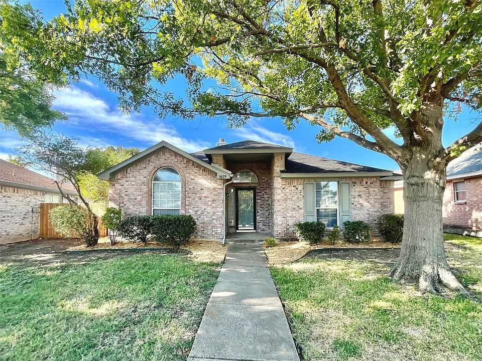 1st image of 2629 Park Valley Dr