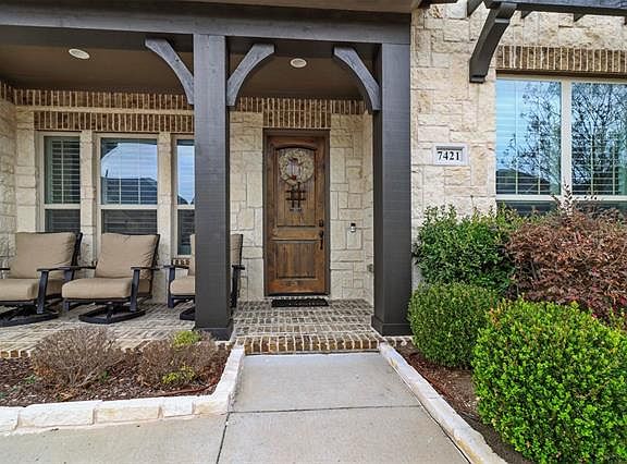 2nd image of 7421 Elm Fork Dr