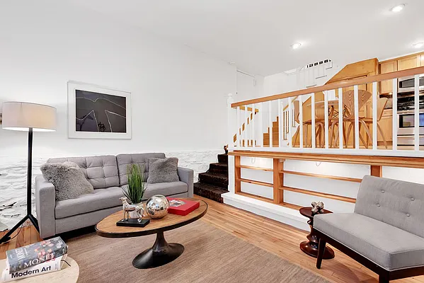 Sold by Compass | media 1