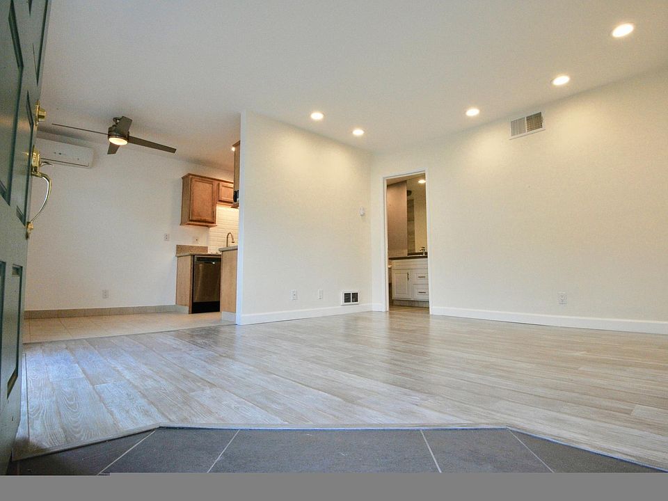 1st image of 1436 Barry Ave APT 2