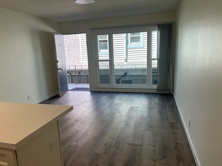 2511 Prince St #3 — Photo 5