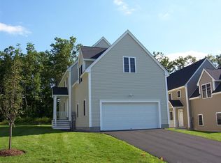 122 Barbara Ln, Hudson, NH 03051