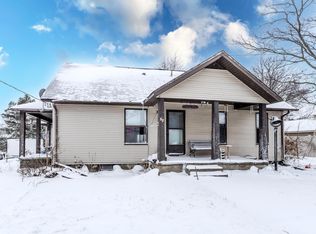 65 S Main St NW, Casnovia, MI 49318