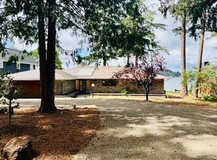3557 Pleasant Beach Dr NE, Bainbridge Island, WA 98110