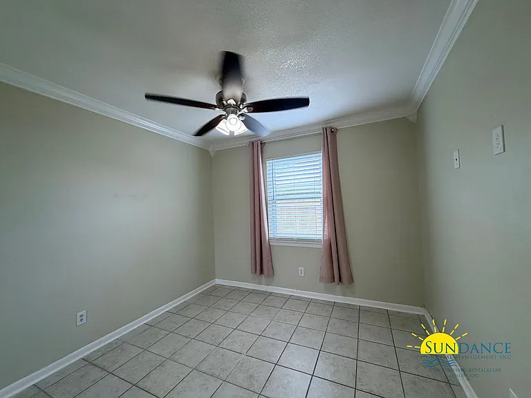 48 Poulton Dr — Photo 18