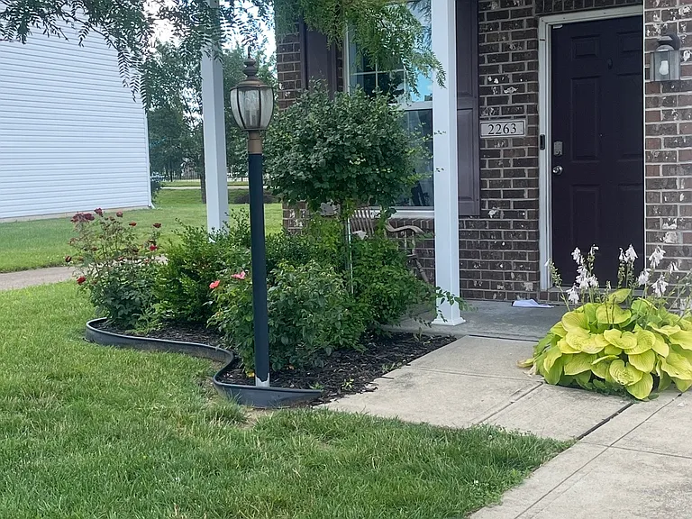 2263 Shadow Bend Dr — Photo 3
