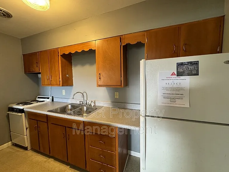 7608 Bluffton Rd #3 — Photo 3