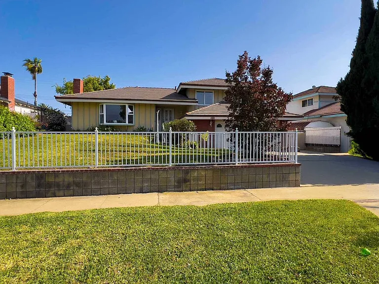 1424 Winn Dr W — Photo 29