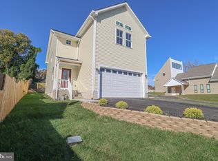 900 Cedar Heights Dr, Capitol Heights, MD