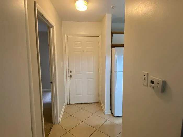 4 bed, 4.0 bath, $1,500 — Photo 3
