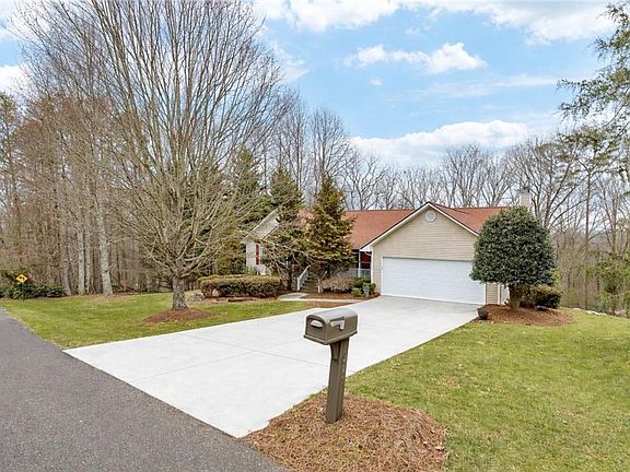 5th image of 611 Talona Mountain Rd