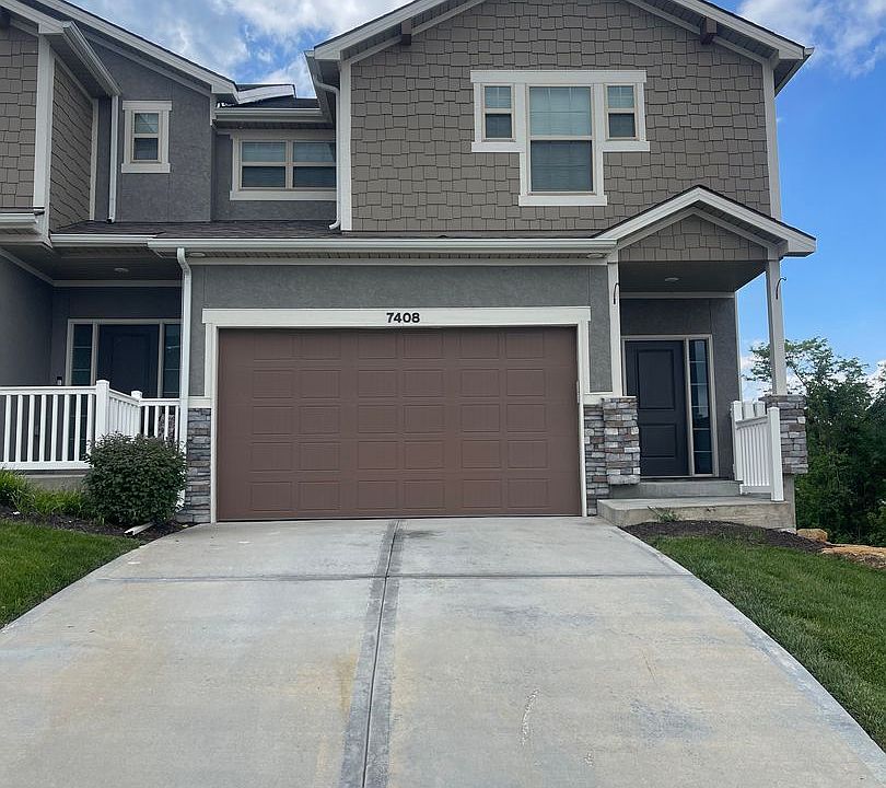 1st image of 7408 Grand Slam St #42-D
