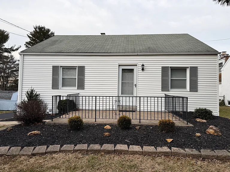 346 W Church Rd — Photo 16