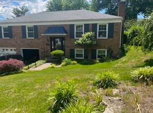 1104 Meadowridge Trl, Goshen, KY 40026