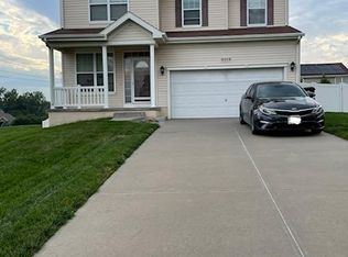 8918 S 67th St, Papillion, NE 68133
