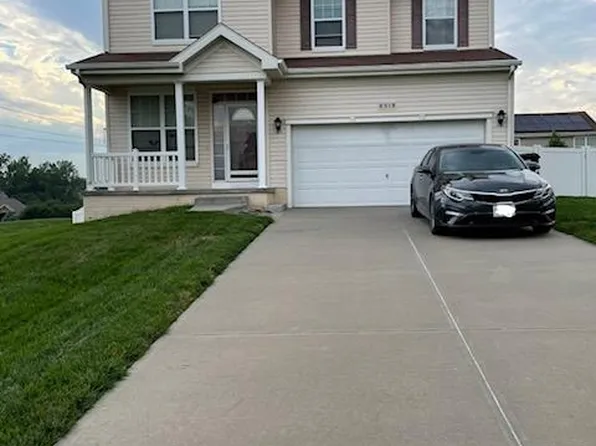8918 S 67th St, Papillion, NE 68133