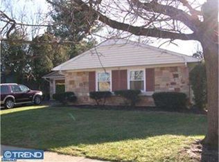 94 Holbrook Ln, Willingboro, NJ 08046
