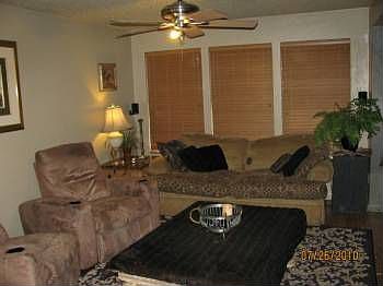 3rd image of 2222 Timberwood Cir N