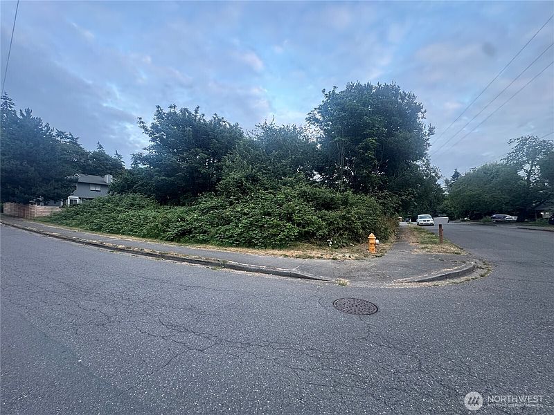 4th image of 24406 24TH Avenue S