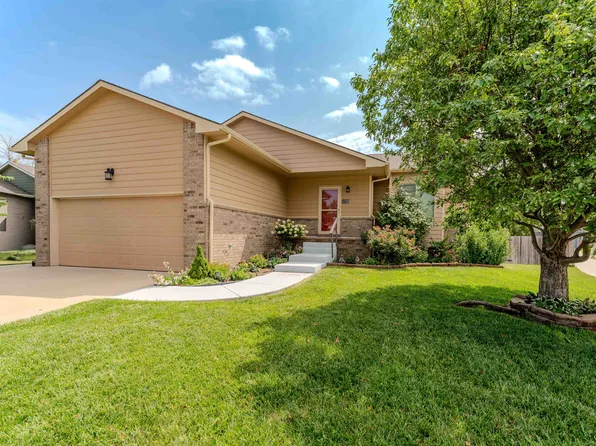 1738 N Black Locust Ct, Andover, KS 67002