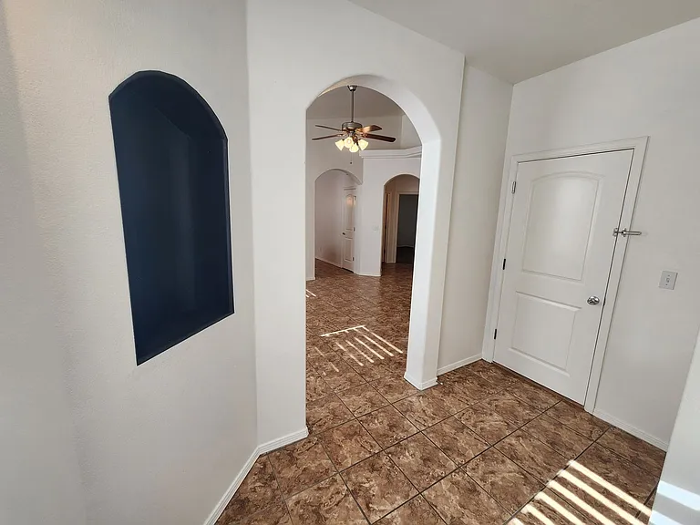 4942 Sherwood Rd — Photo 3