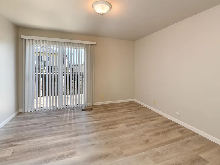 2716 Adeline St — Photo 15