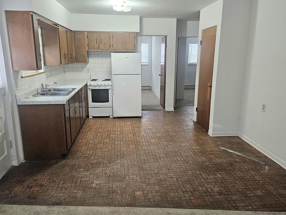 Kitchen-Dinning area