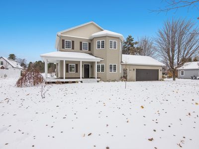 5432 Ravenhurst Dr, Traverse City, MI, 49685