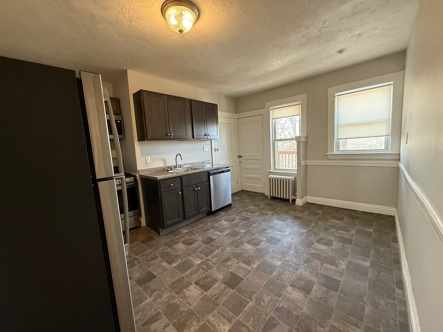 2 bed, 820 sqft, $2,650 — Photo 4