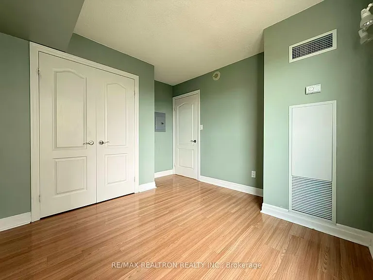 188 Doris Ave #803 — Photo 21