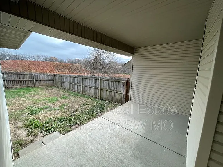 3928 S Jonathan Ave — Photo 11