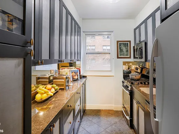 177 East 77th Street image 4 of 10