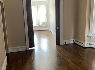 3216 N Seminary Ave, Chicago, IL 60657