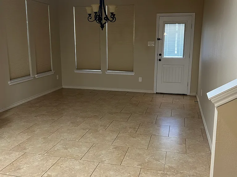 922 Dove Run Trl — Photo 1